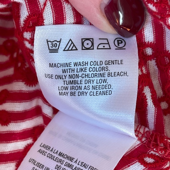 Anthropologie Postmark red embroidered eyelet tee shirt - Picture 7 of 7